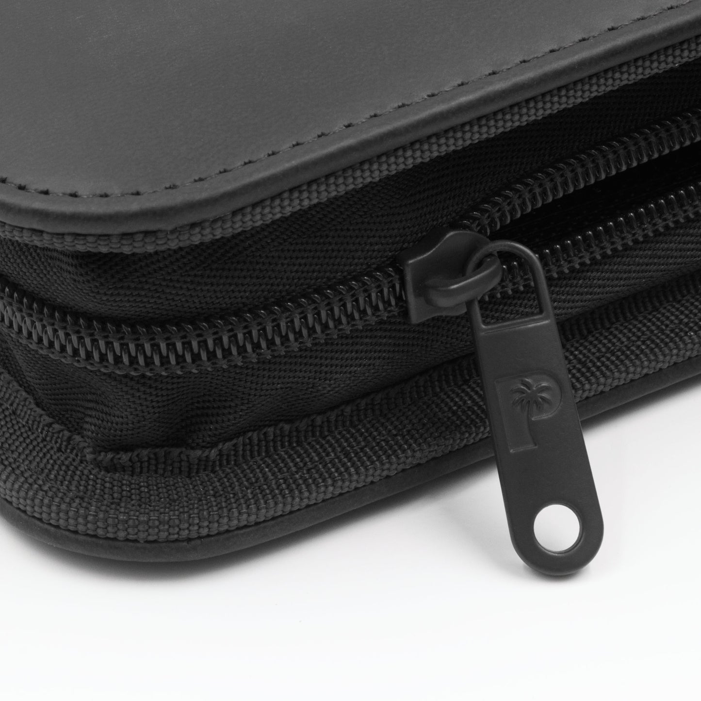 Palms Off Gaming - Stealth 9 Pocket Zip Binder 360 Slots Black